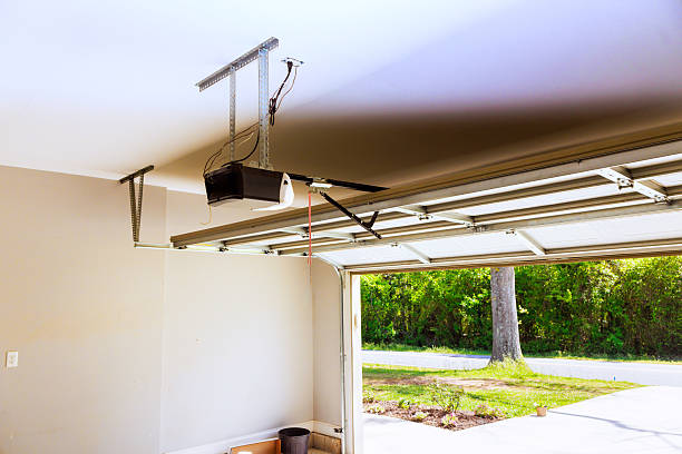 Top rated local Garage Door Roller Replacement specialists in Spearman, TX